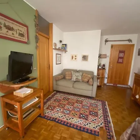 アパート Casa Tola ボルミオ